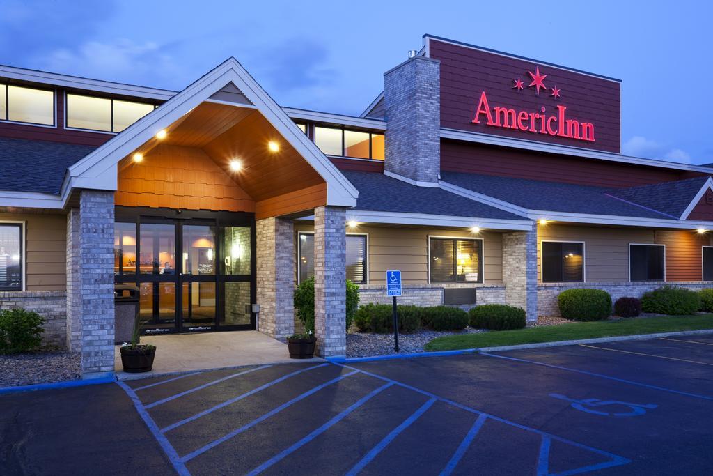Americinn By Wyndham Fergus Falls Conference Center Exterior foto